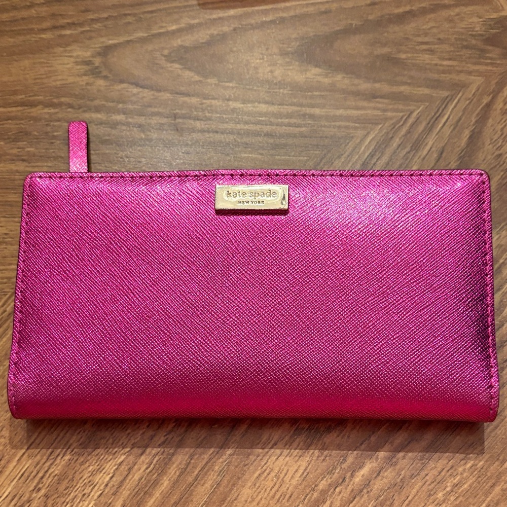 Kate Spade bifold wallet